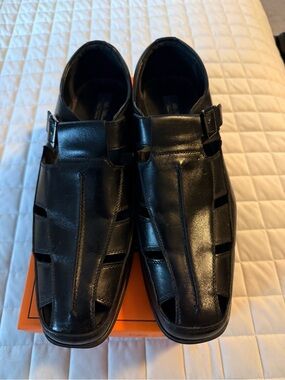 Milano Black Leather Cutout Strap Sandals with Buckle